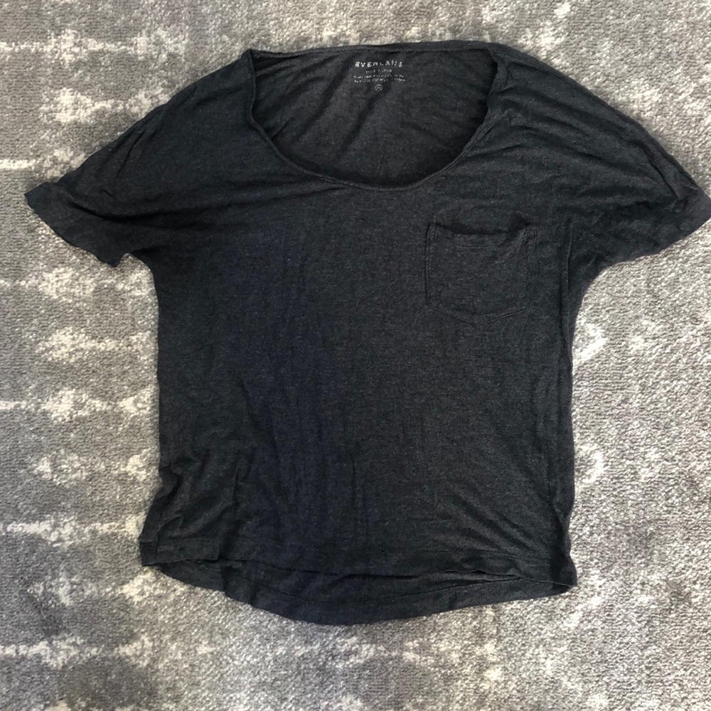 6 Everlane tees